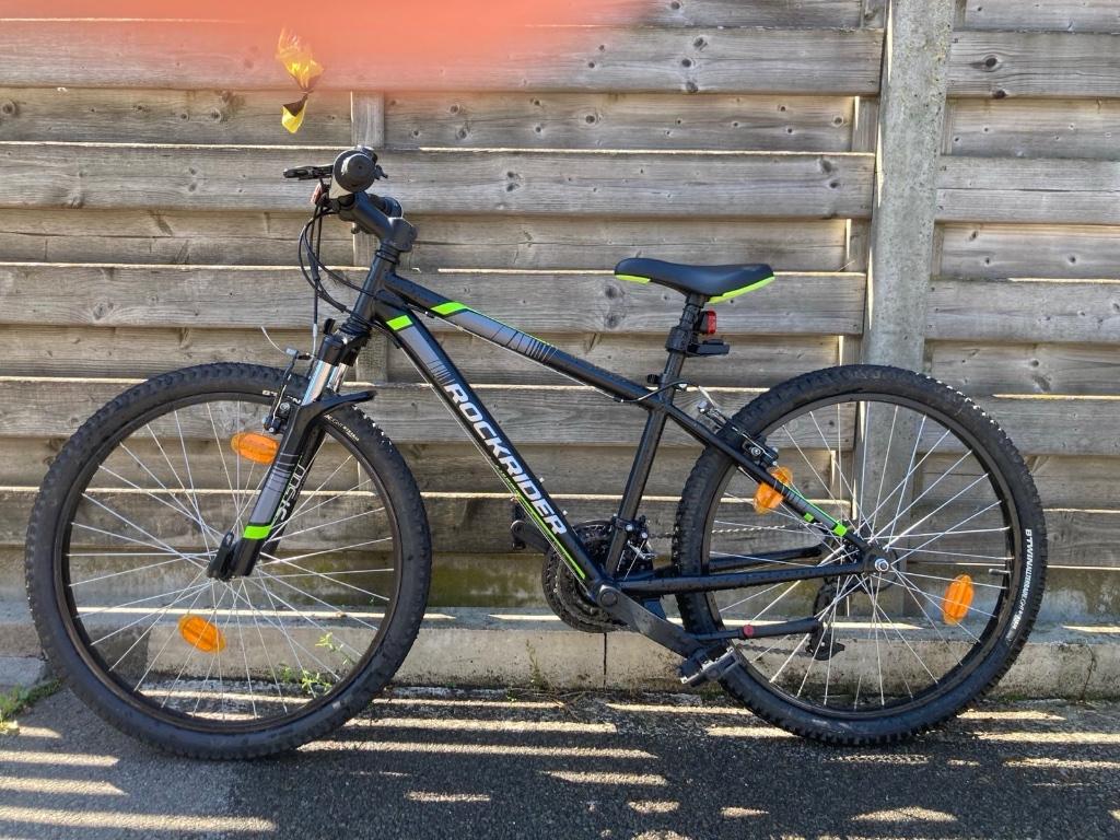 Jongensfiets Rockrider, Fietsen en Brommers, Ophalen, 24 inch, Versnellingen, Zo goed als nieuw