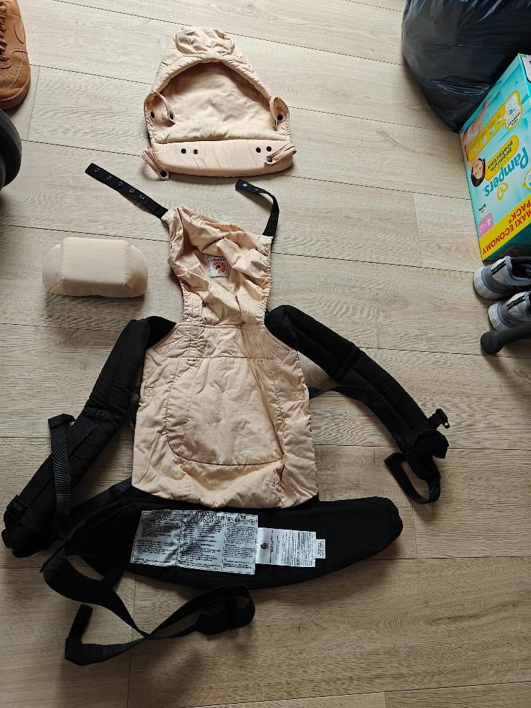 Ergobaby draagzak, Buik of Rug, Zo goed als nieuw, Draagzak, Ophalen