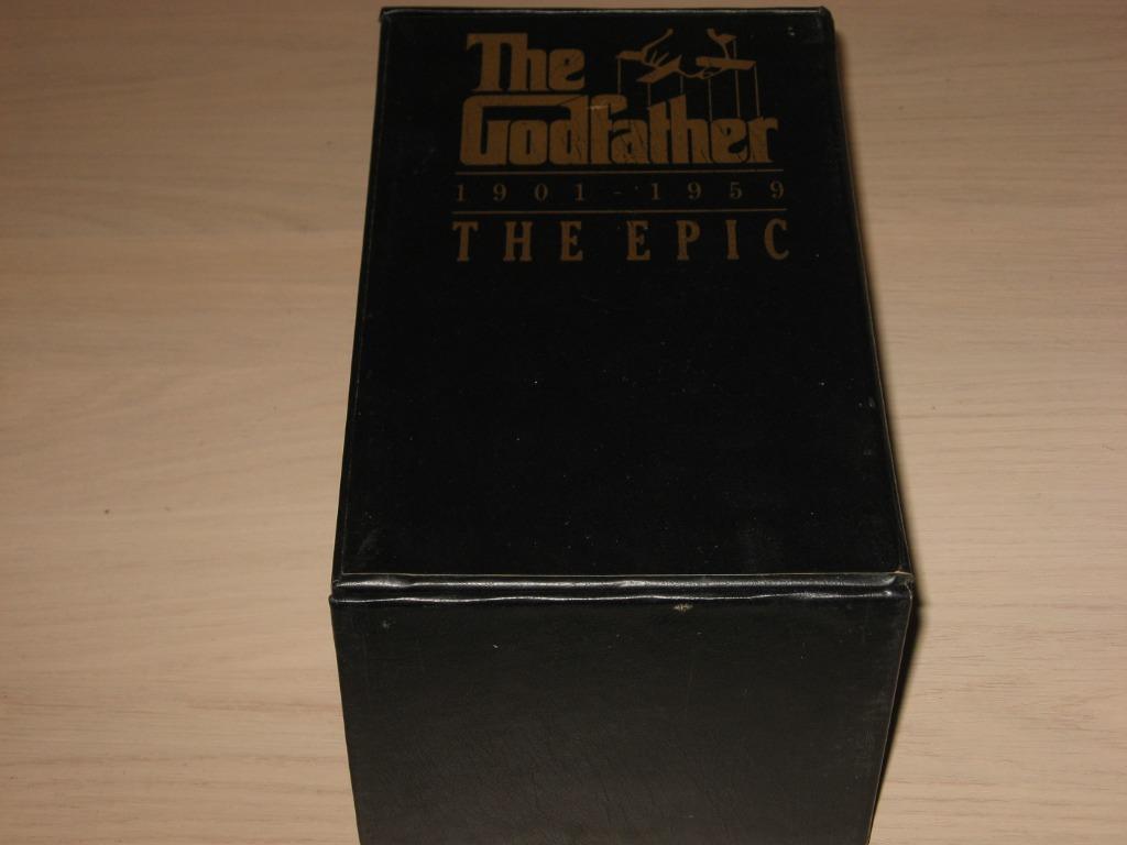 K7 VHS trilogie parrains de 1901-1959, Cd's en Dvd's, VHS | Film, Ophalen of Verzenden, Zo goed als nieuw, Thrillers en Misdaad
