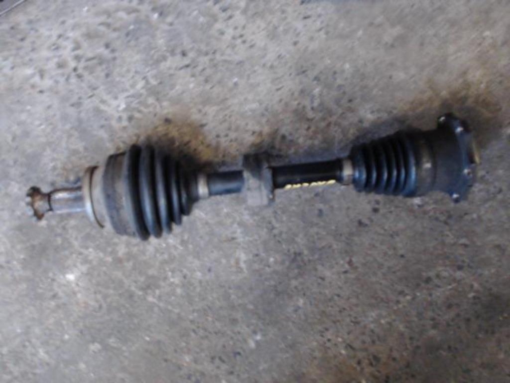 Cardan gauche VW Polo IV 1.4TDI 75  55Kw 2002-2005 LP/13872, Enlèvement ou Envoi, Utilisé