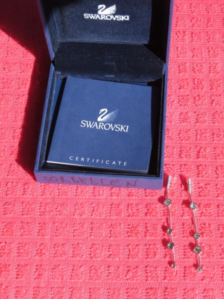 Swarovski oorringen -- 834983 -- oorbellen, Enlèvement ou Envoi, Comme neuf, Argent, Pendantes