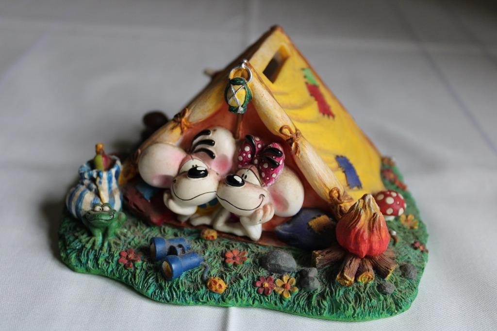 *Diddl en diddlina spaarpot tent 13 x 14 cm, Ophalen of Verzenden, Verschillende figuren, Gebruikt, Beeldje of Figuurtje