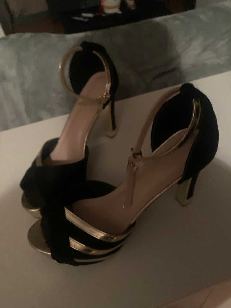 Chaussures hautes noires pour femmes, Vêtements | Femmes, Enlèvement ou Envoi, Comme neuf, Noir