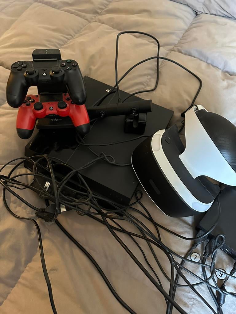 PlayStation 4 met 2 controllers en VR-headset, Ophalen, Gebruikt, PlayStation 4