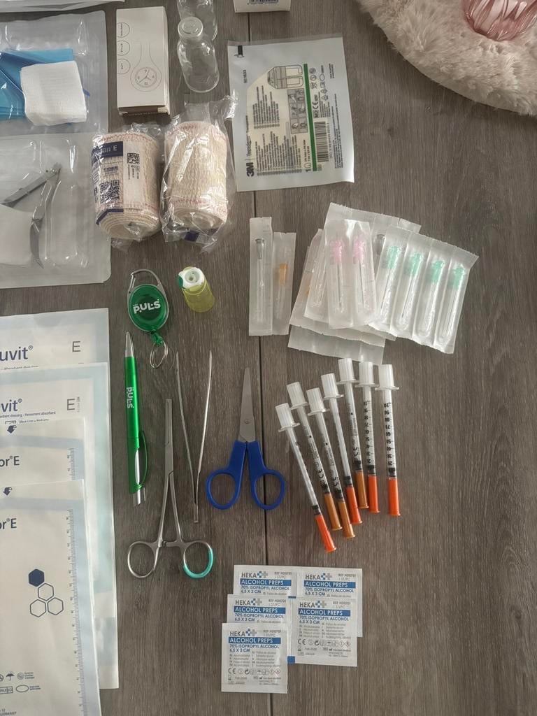 Oefendoos verpleegkunde, Ophalen, Gebruikt