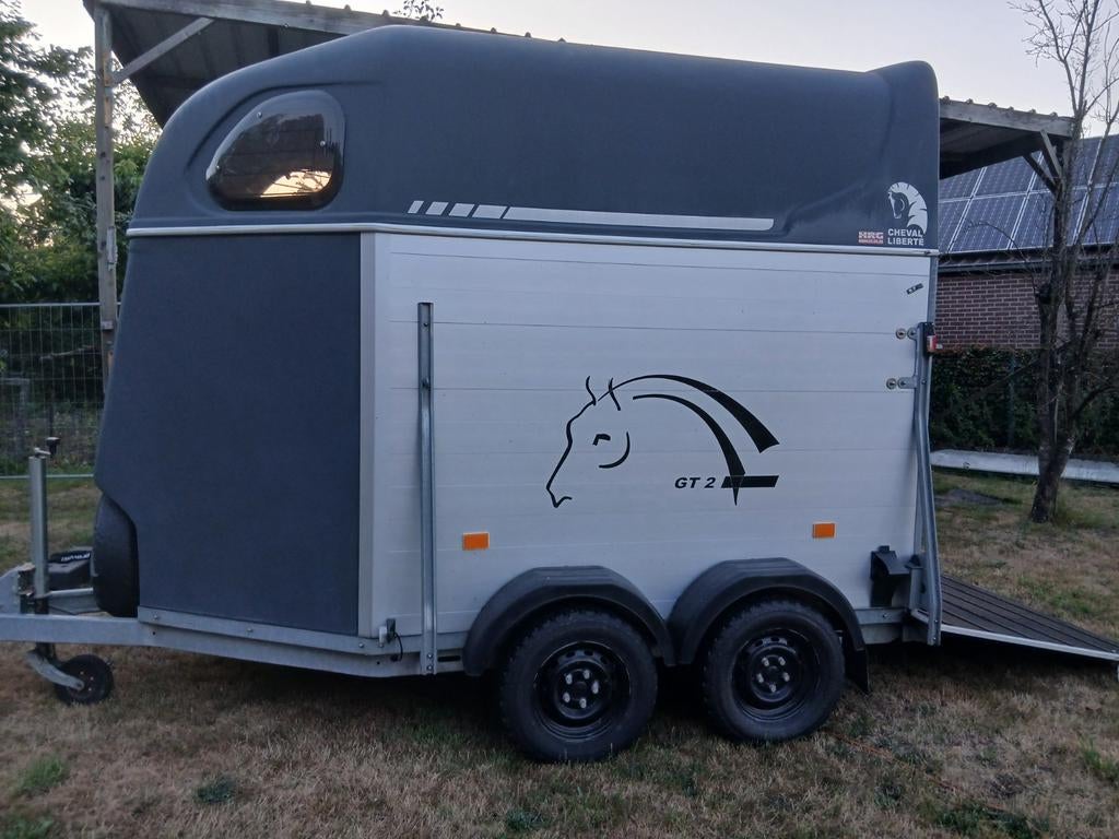 Paarden treler te huur met chauffeur of zonder 0472 81 07 85, Ophalen