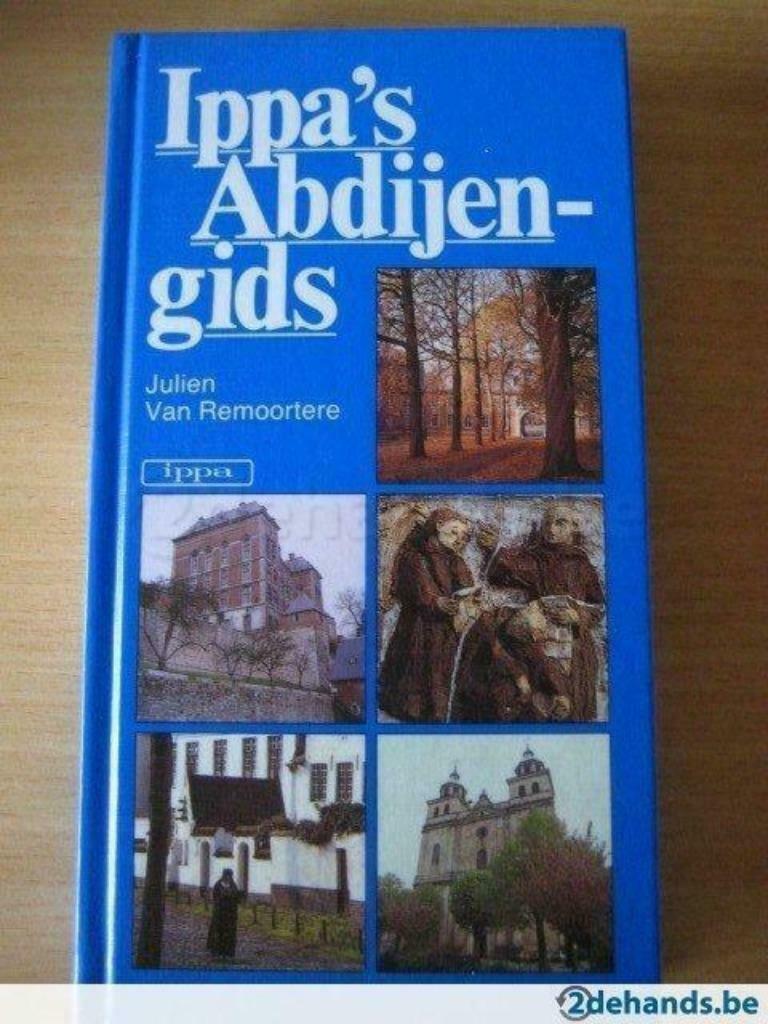 12 verschillende boeken ippa's gids, Verzenden, Zo goed als nieuw, Reisgids of -boek