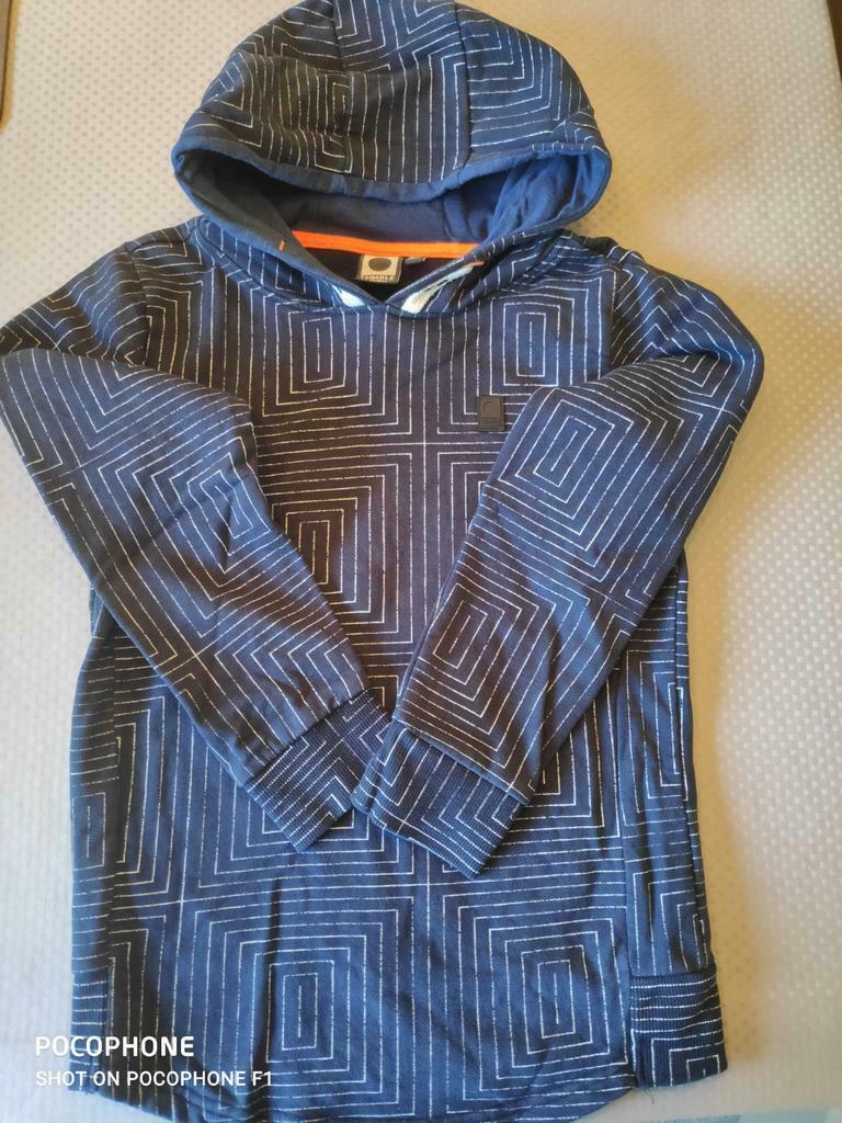 pull met kap maat 128, Ophalen, Zo goed als nieuw, Jongen