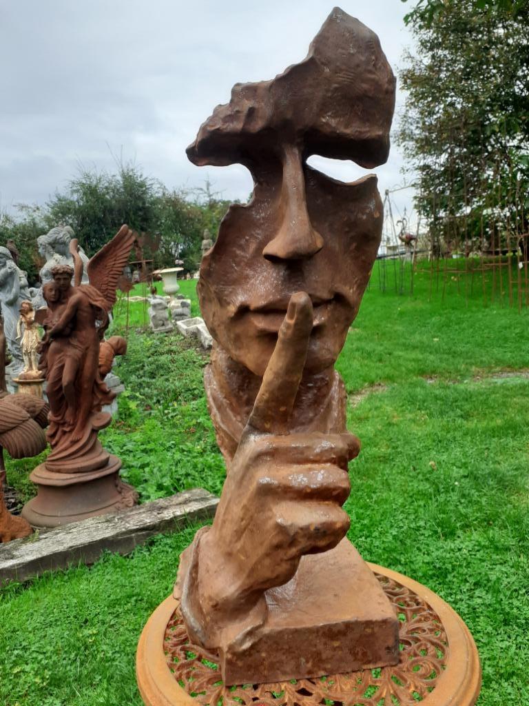 Schitterend gietijzeren beeld (de stilte, 60 cm hoog), Tuin en Terras, Ophalen of Verzenden, Nieuw, Overige materialen, Mensenbeeld