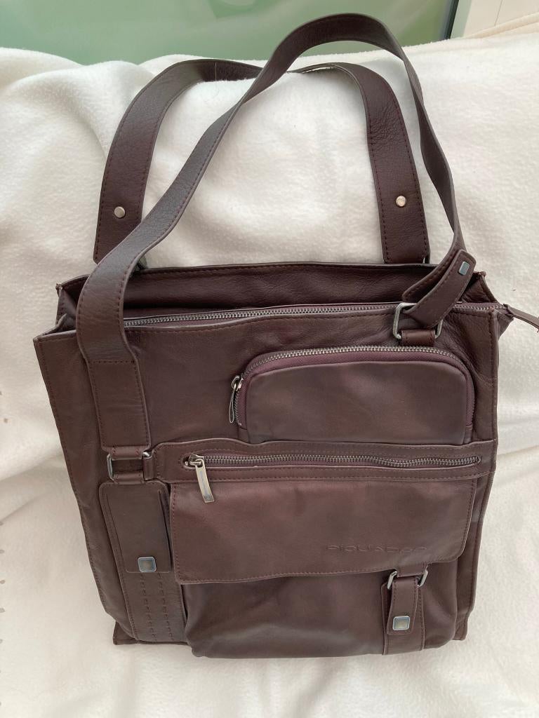 Sac IT - marque PIQUADRO, Bijoux, Sacs & Beauté, Sacs | Sacs Femme, Enlèvement ou Envoi, Comme neuf, Brun, Autres types
