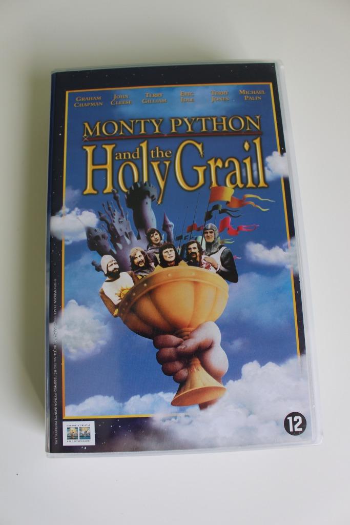 VHS speelfilm "Monty Python and the Holy Grail", À partir de 12 ans, Enlèvement ou Envoi, Comme neuf, Comédie