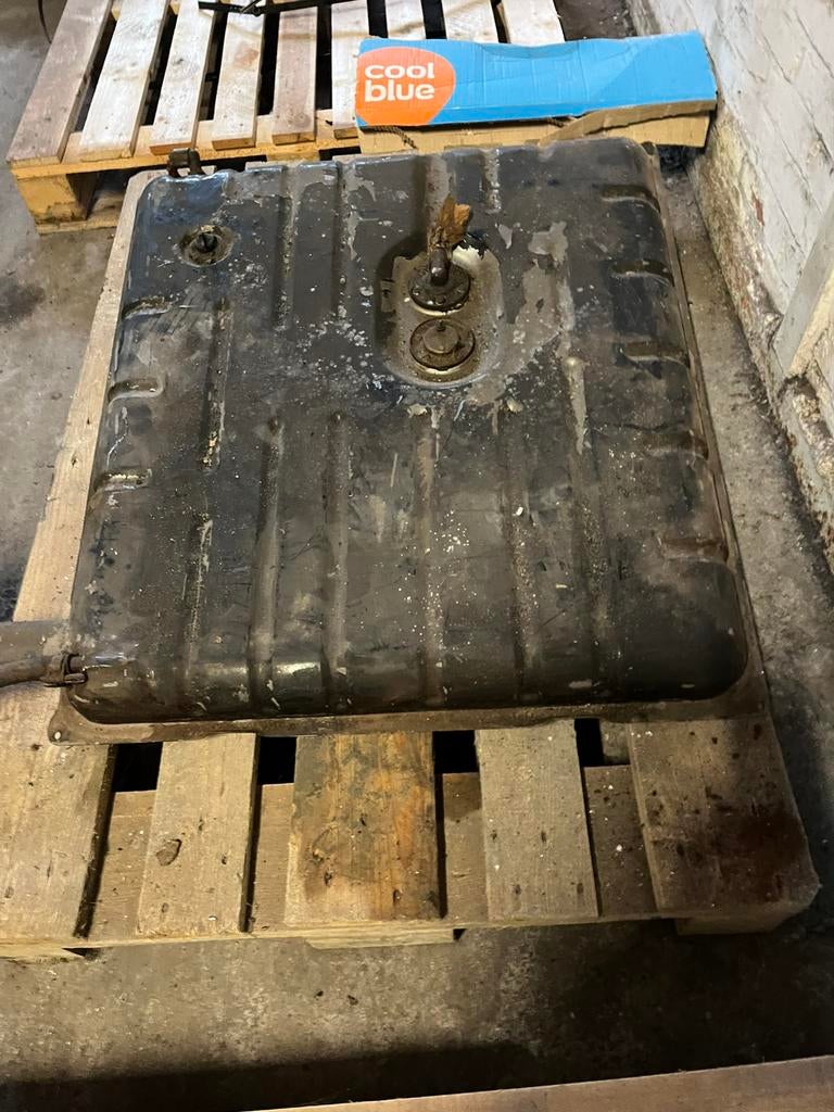 Mercedes w114/115 benzinetank, Ophalen, Gebruikt, Mercedes-Benz