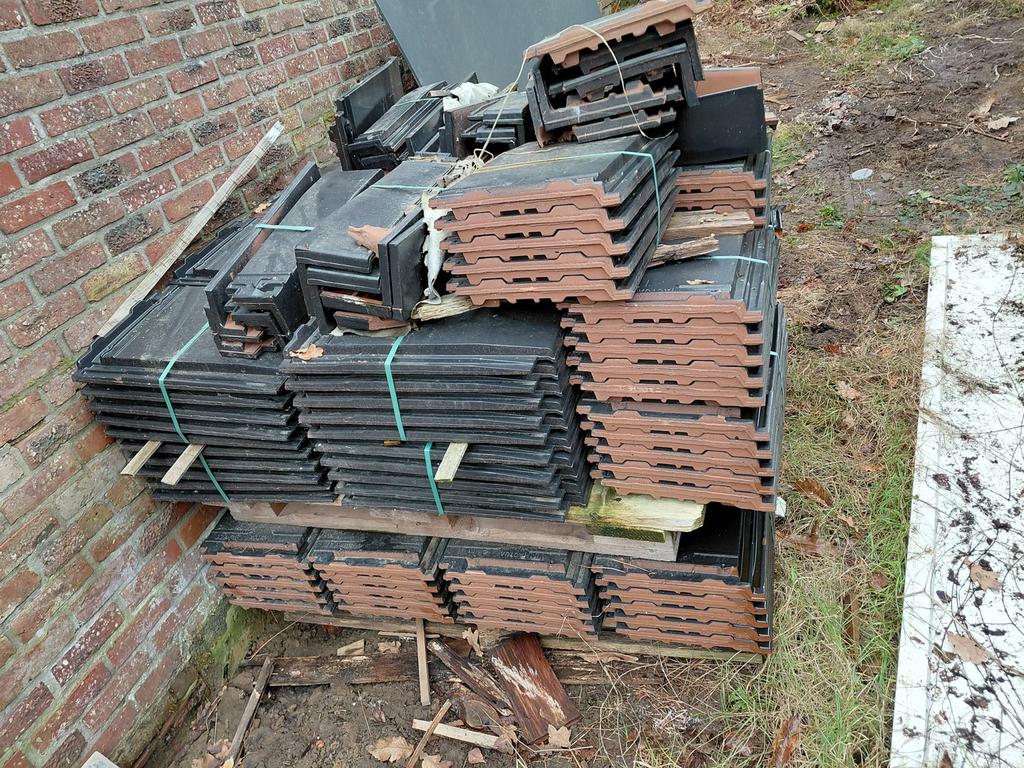 Dakpannen, Enlèvement, Comme neuf, Noir, Tuiles