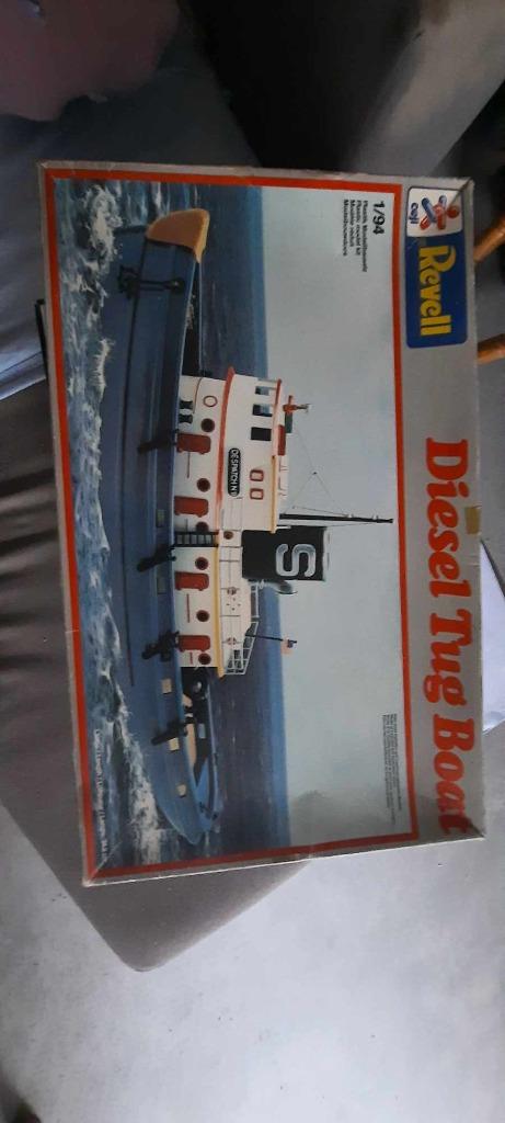 remorqueur diesel Revell 1/94, Enlèvement ou Envoi, Comme neuf, Plus grand que 1:32, Revell
