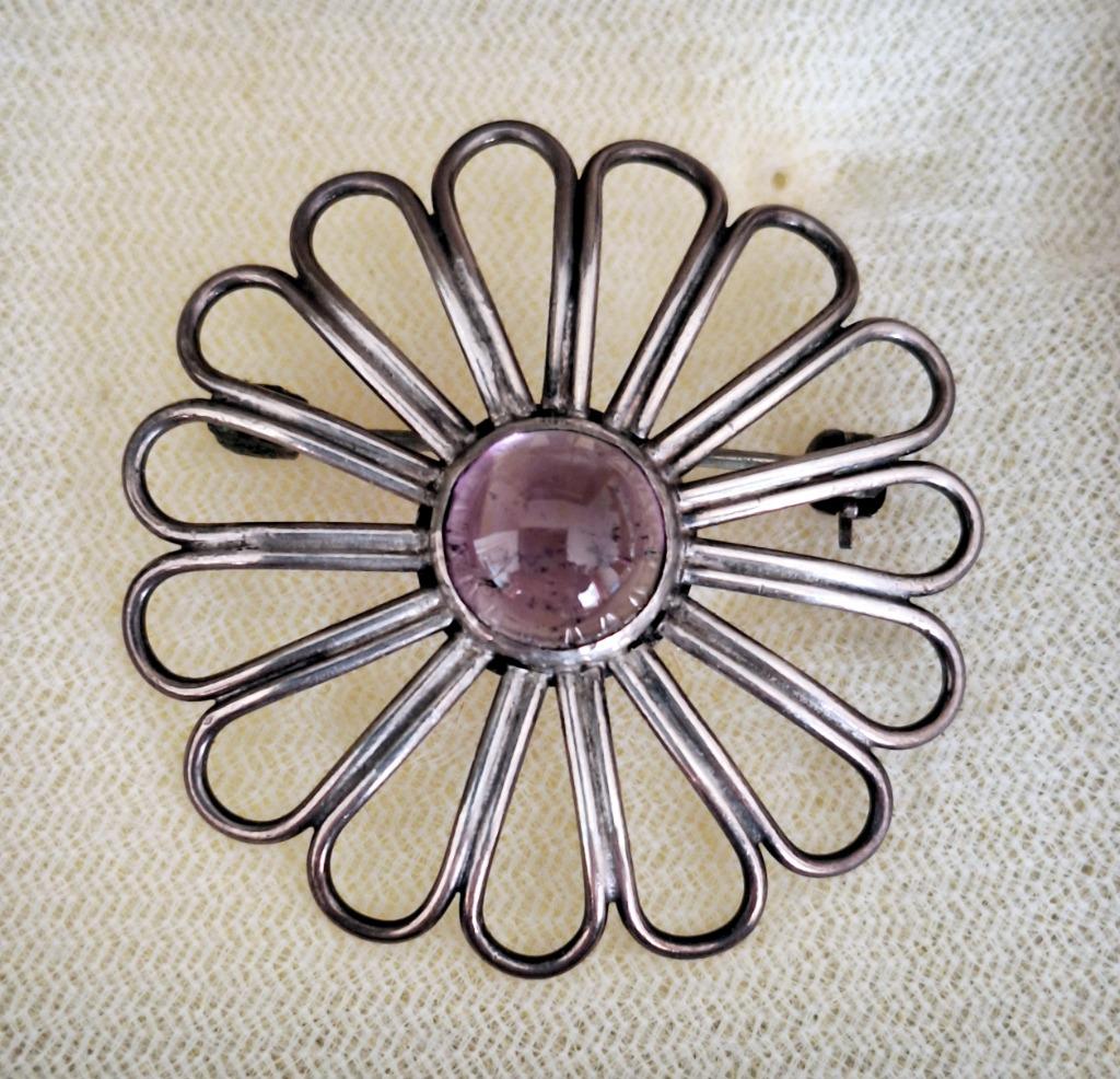 Antieke zilveren broche met amethist, Handtassen en Accessoires, Antieke sieraden, Verzenden, Zilver, Broche