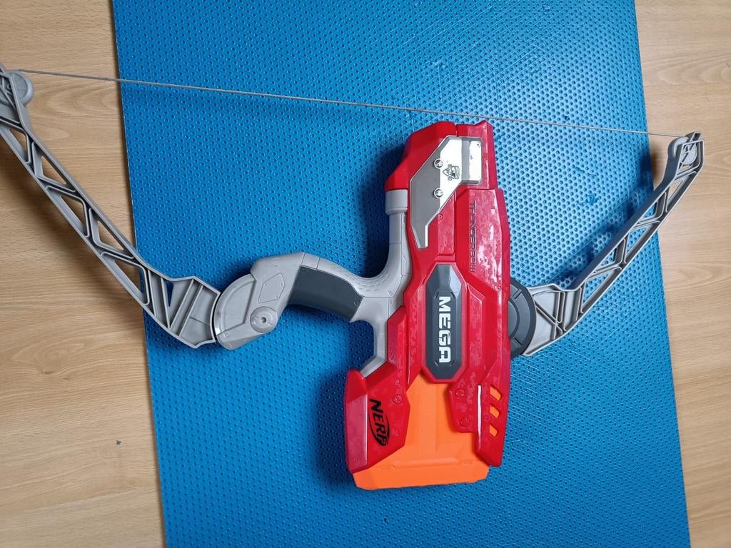 Méga pistolet Nerf Thunderbow, Enlèvement