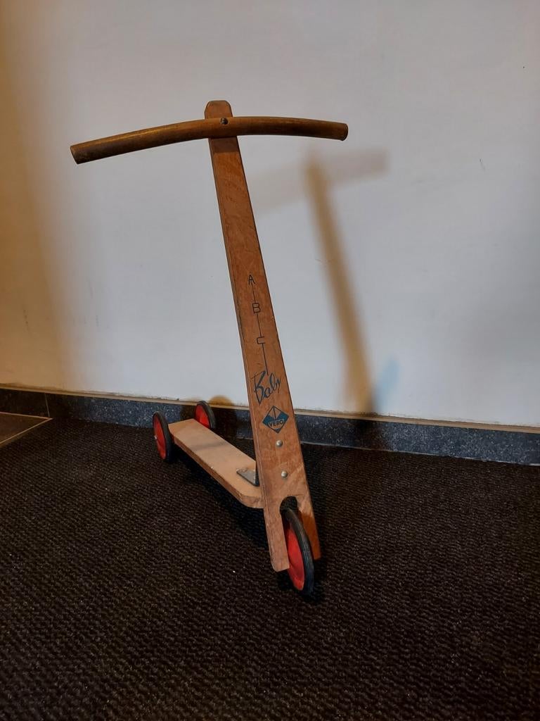 Antieke step kinderen abc baby vero, Vélos & Vélomoteurs, Enlèvement ou Envoi, Comme neuf