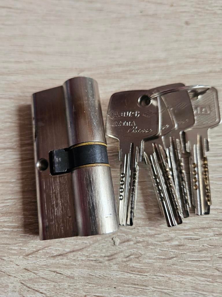 Cylindre Abus extra classe, Enlèvement, Comme neuf