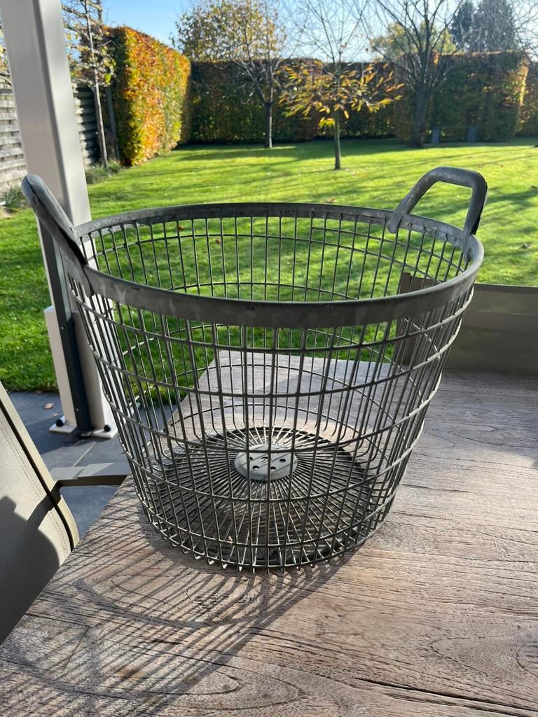 Oude aardappelmand, Ophalen, Zo goed als nieuw