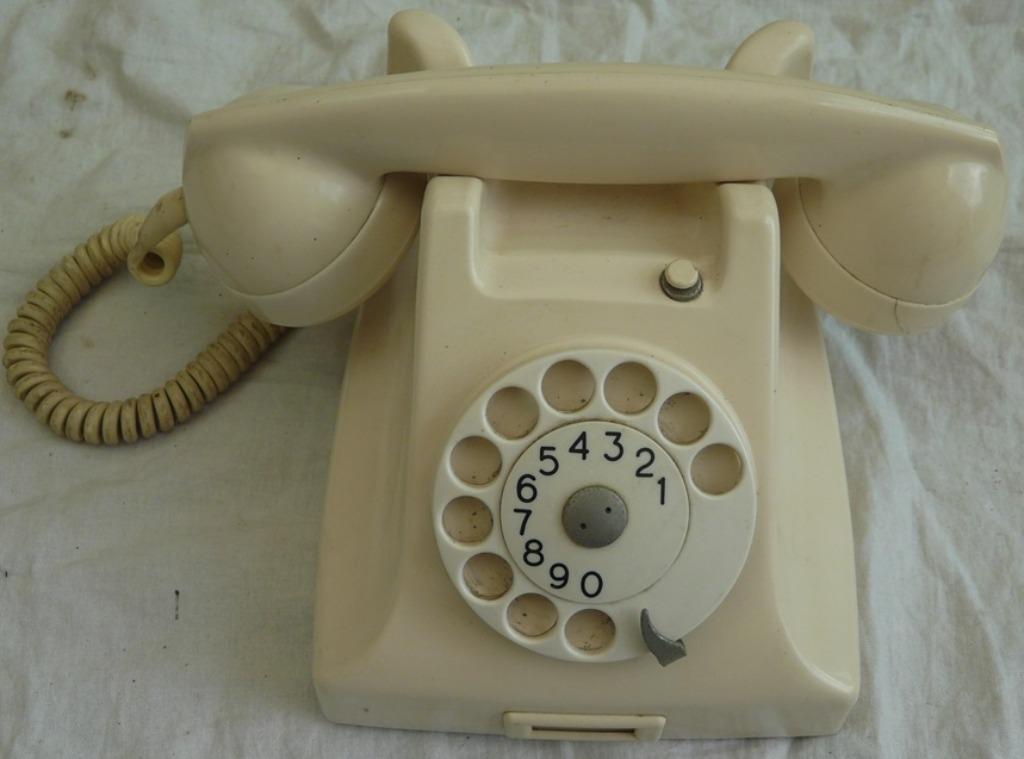 Vintage Telefoon, Ericsson Rijen, Type 1951, PTT, 1960s.(1), Verzamelen, Ophalen of Verzenden, Overige typen