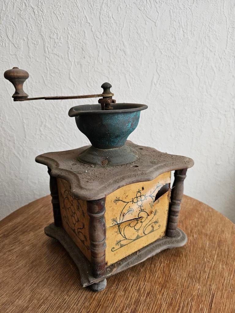 Deze koffiemolen heeft liefde nodig, Ophalen of Verzenden