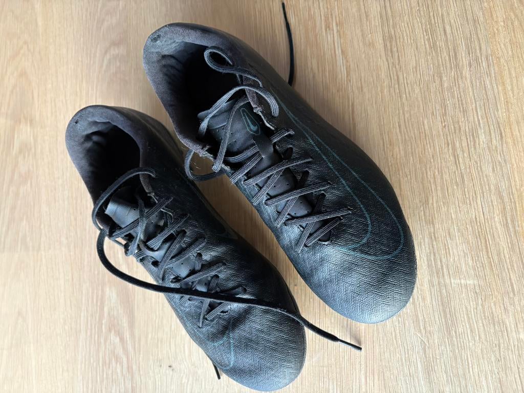 Nike Mercurial voetbalschoenen maat 41 kunstgras, Ophalen, Zo goed als nieuw