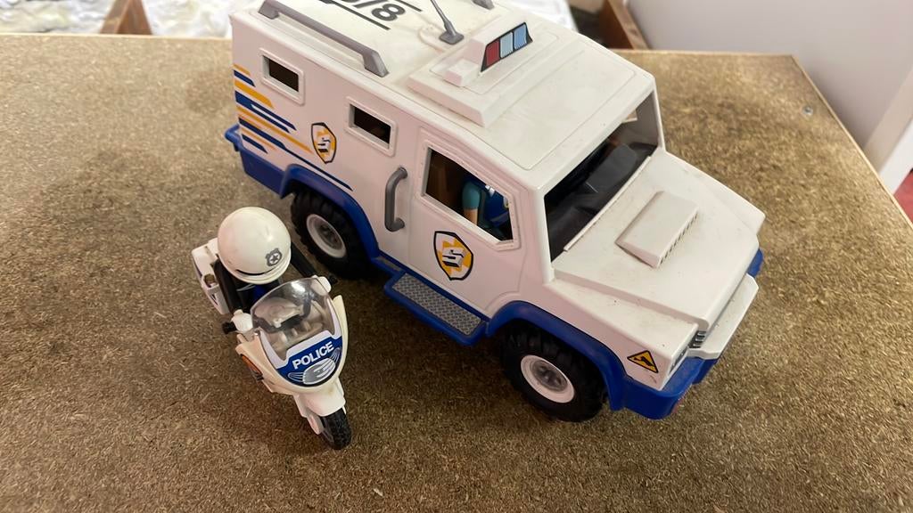 Fourgon et moto de police Playmobil avec personnage, Enlèvement, Comme neuf