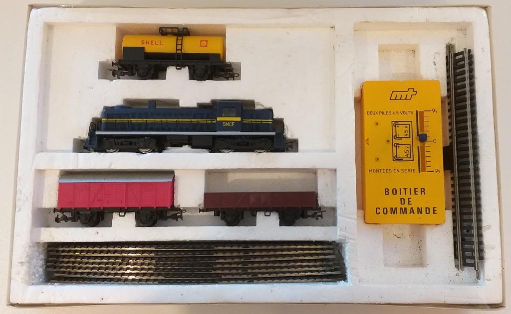 MEHENO COFFRET DE TRAIN MARCHANDISES HO, Enlèvement ou Envoi, Utilisé, Set de Trains