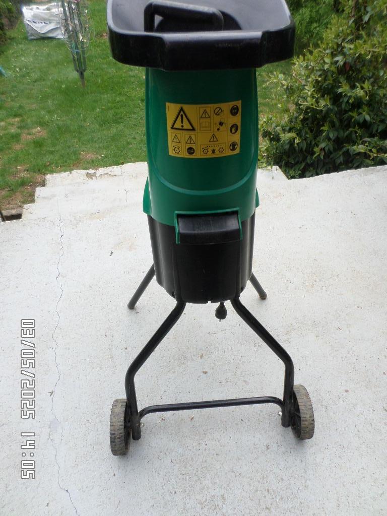 BROYEUR DE JARDIN, Articles professionnels, Enlèvement, Broyeur