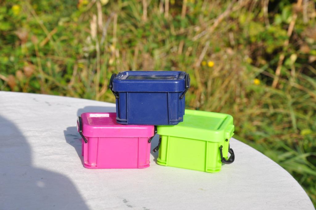 3 mini box rangement punaise agrafe trombone, Enlèvement ou Envoi, Comme neuf