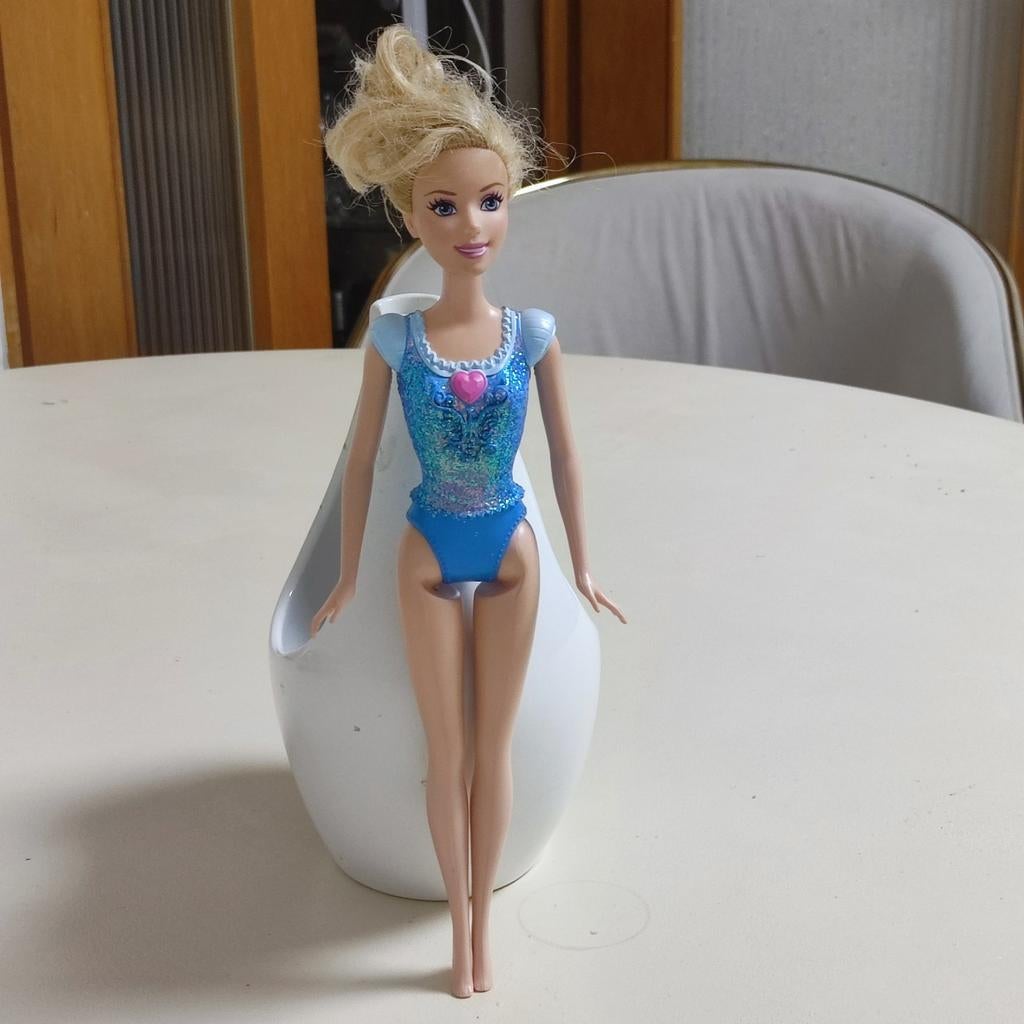 Poupée Barbie princesse Cinderella vintage et collector, Enfants & Bébés, Jouets | Poupées, Envoi, Barbie