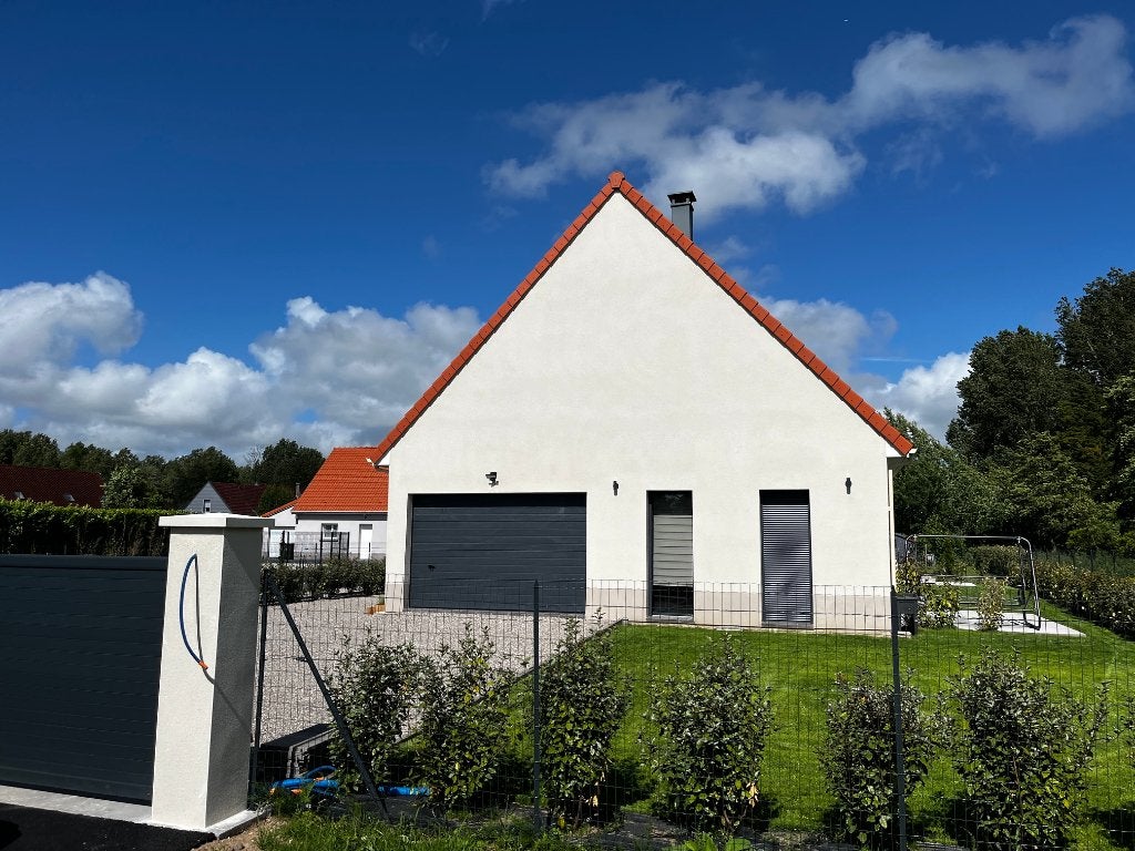 Eigentijds huis 93 m² — 3 slaapkamers — 7 km van de stranden, Immo, 500 tot 1000 m², 93 m², Vrijstaande woning, 3 kamers