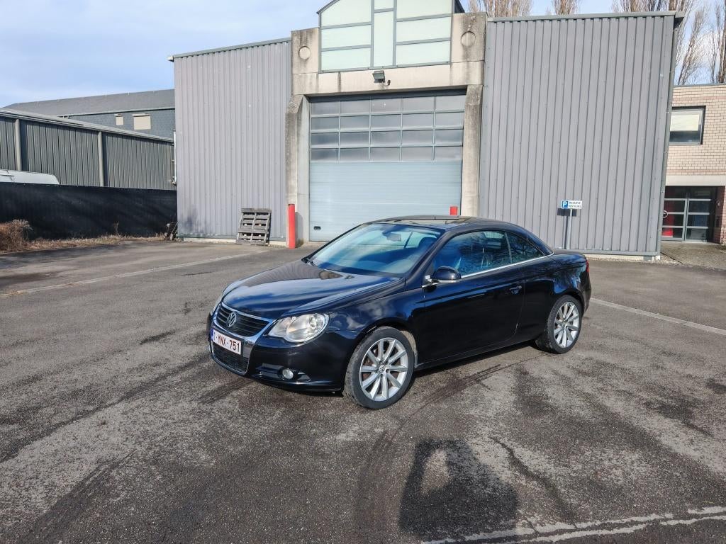 vw eos, Auto's, Volkswagen, Voorwielaandrijving, 4 zetels, 4 cilinders, Zwart