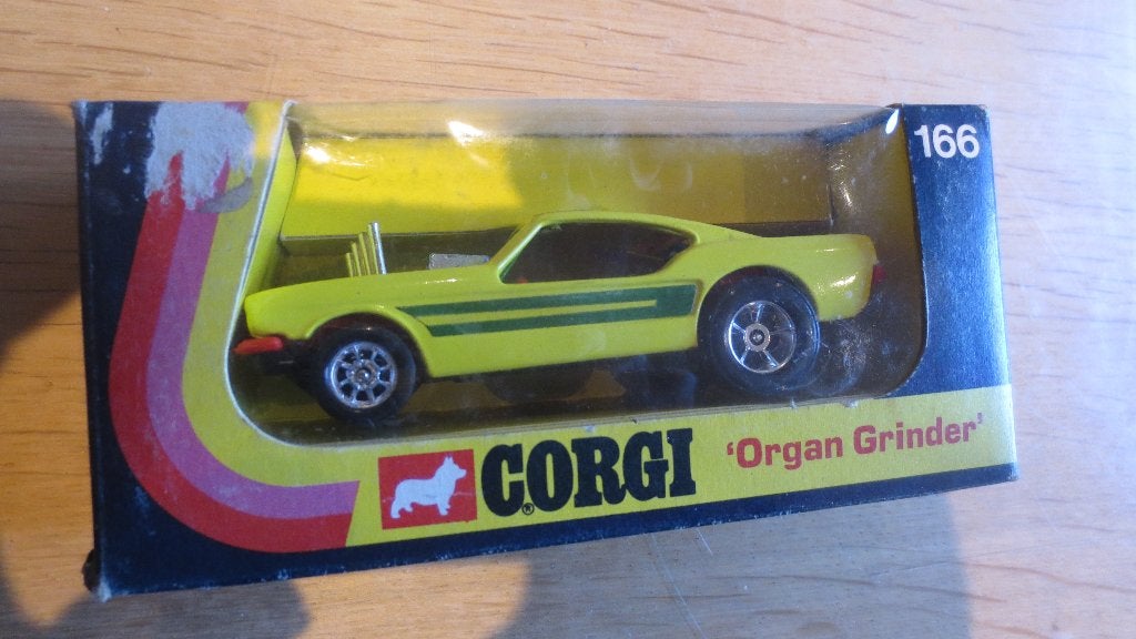 model auto corgi  166 ford mustang Organ Grinder, Ophalen of Verzenden, Zo goed als nieuw, Auto, Corgi