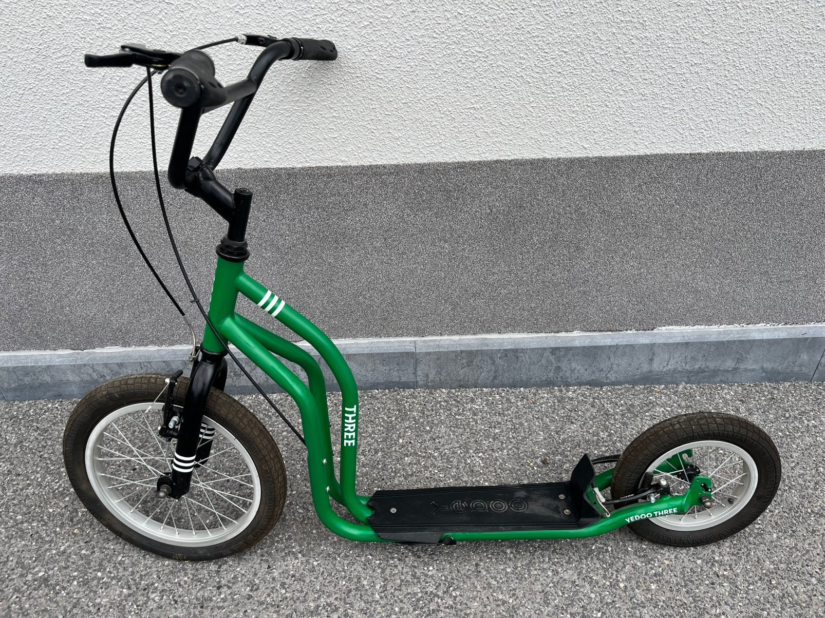 Trottinette Yedoo three. Neuve juste essayée, Fietsen en Brommers, Ophalen, Nieuw