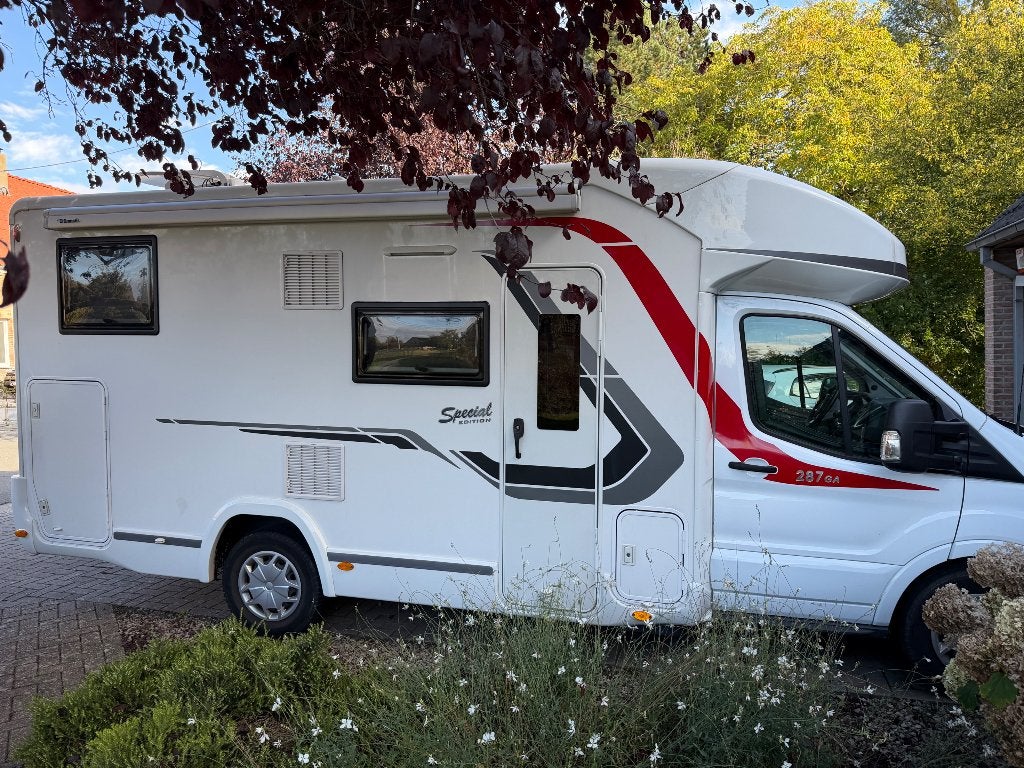 Challenger 287GA kampeerauto, Caravans en Kamperen, Bestuurdersdeur, ABS, Ford, Vloeistofverwarming