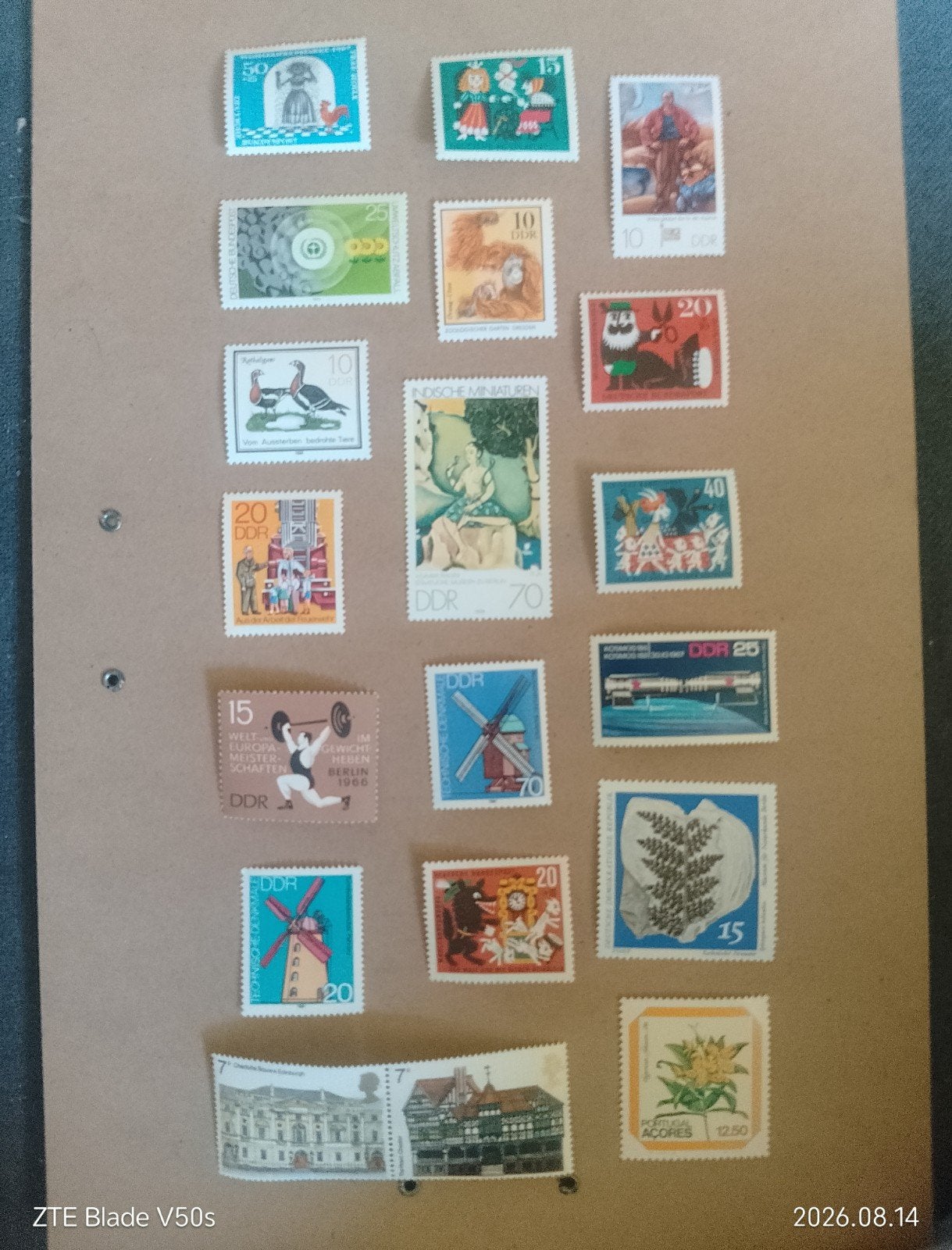 20 postzegels History, Postzegels en Munten, Postzegels | Europa | Hongarije, Ophalen of Verzenden