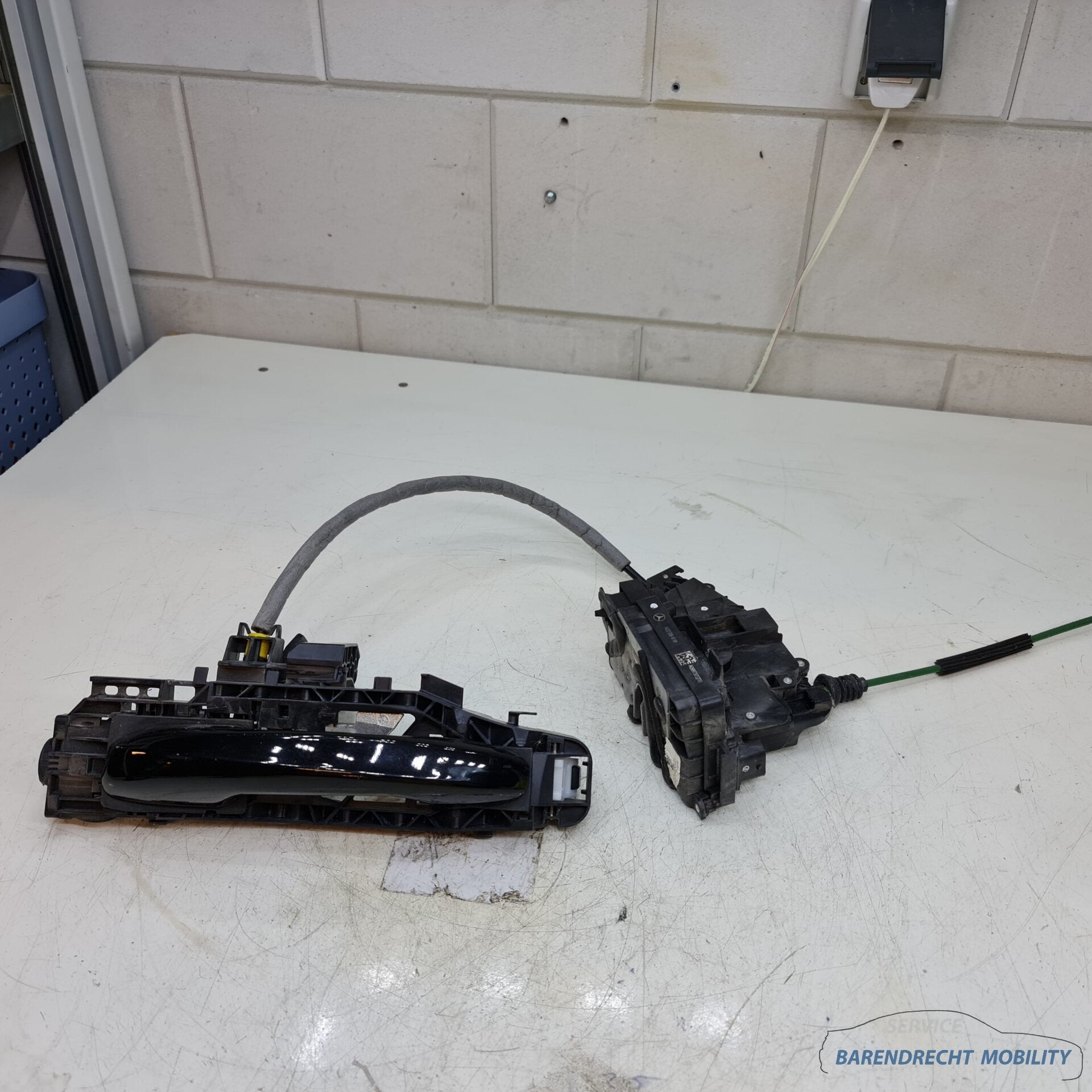 Serrure de porte Mercedes W205 W213 Classe C E arri re gauch, Arrière, Mercedes-Benz AG, Mercedes-Benz, Utilisé