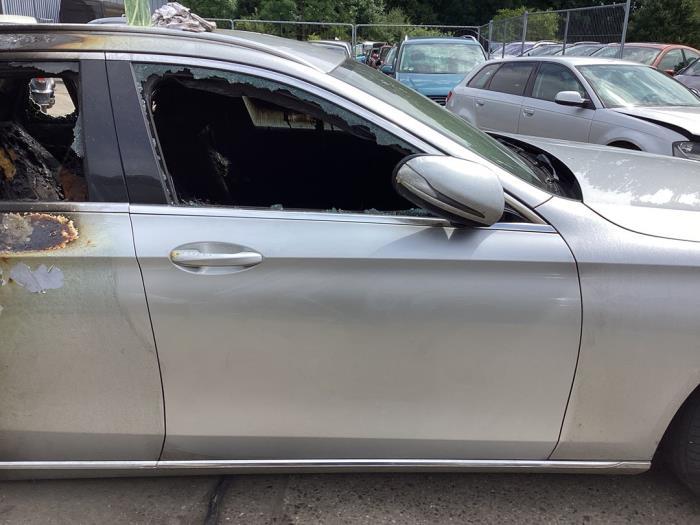 Portière 4portes avant droite d'un Mercedes E-Klasse (775), 3 mois de garantie, Utilisé, Porte, -