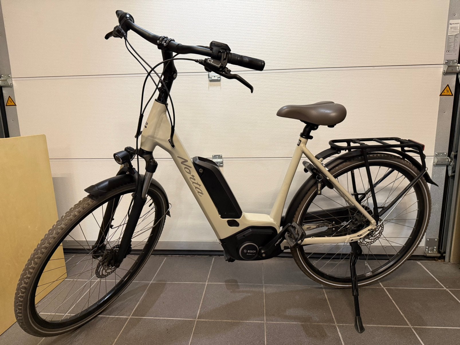 GERESERVEERD - NORTA B1.020 Elektrische damesfiets maat 54, Fietsen en Brommers, Ophalen, Zo goed als nieuw, Schijfrem, Versnellingen