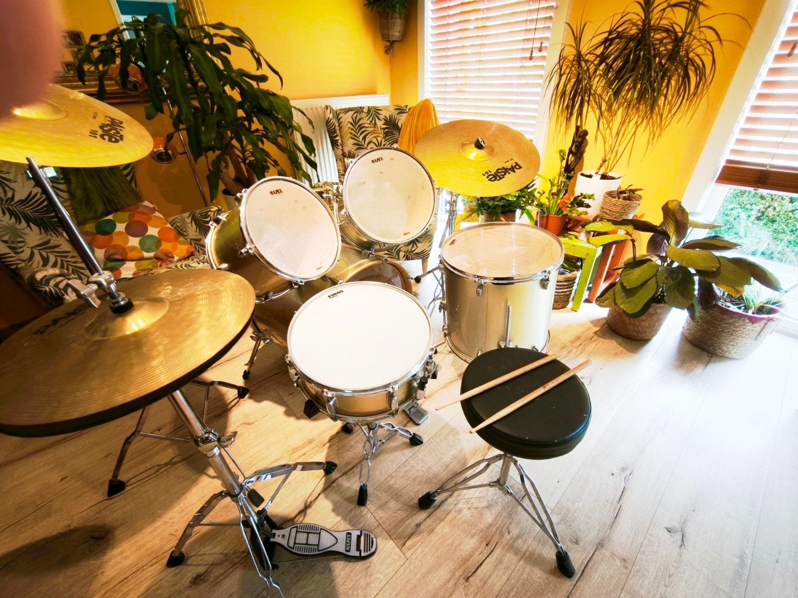 Kit batterie MAPEX V-series Rock + 3 cymbales PAISTLE +4 e-r, Enlèvement