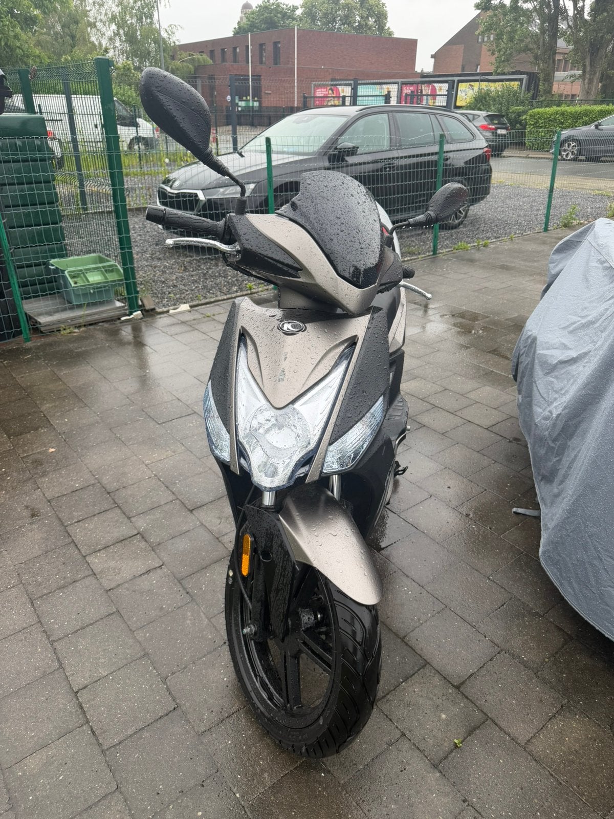 Kymco Agiliti 25 cc, Vélos & Vélomoteurs, Scooters | Kymco, Enlèvement, Comme neuf