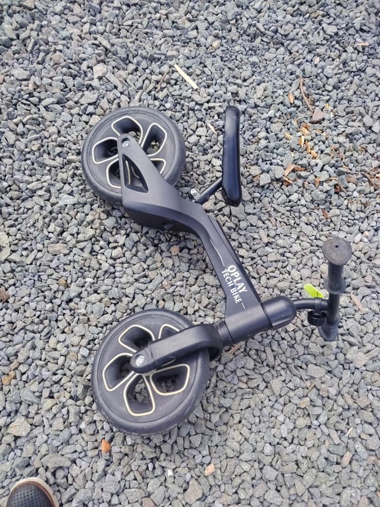 Eerste fiets zonder pedalen. Aankoop 45, nu 9 EUR, afhalen,, Hobby en Vrije tijd, Metaaldetectors, Ophalen