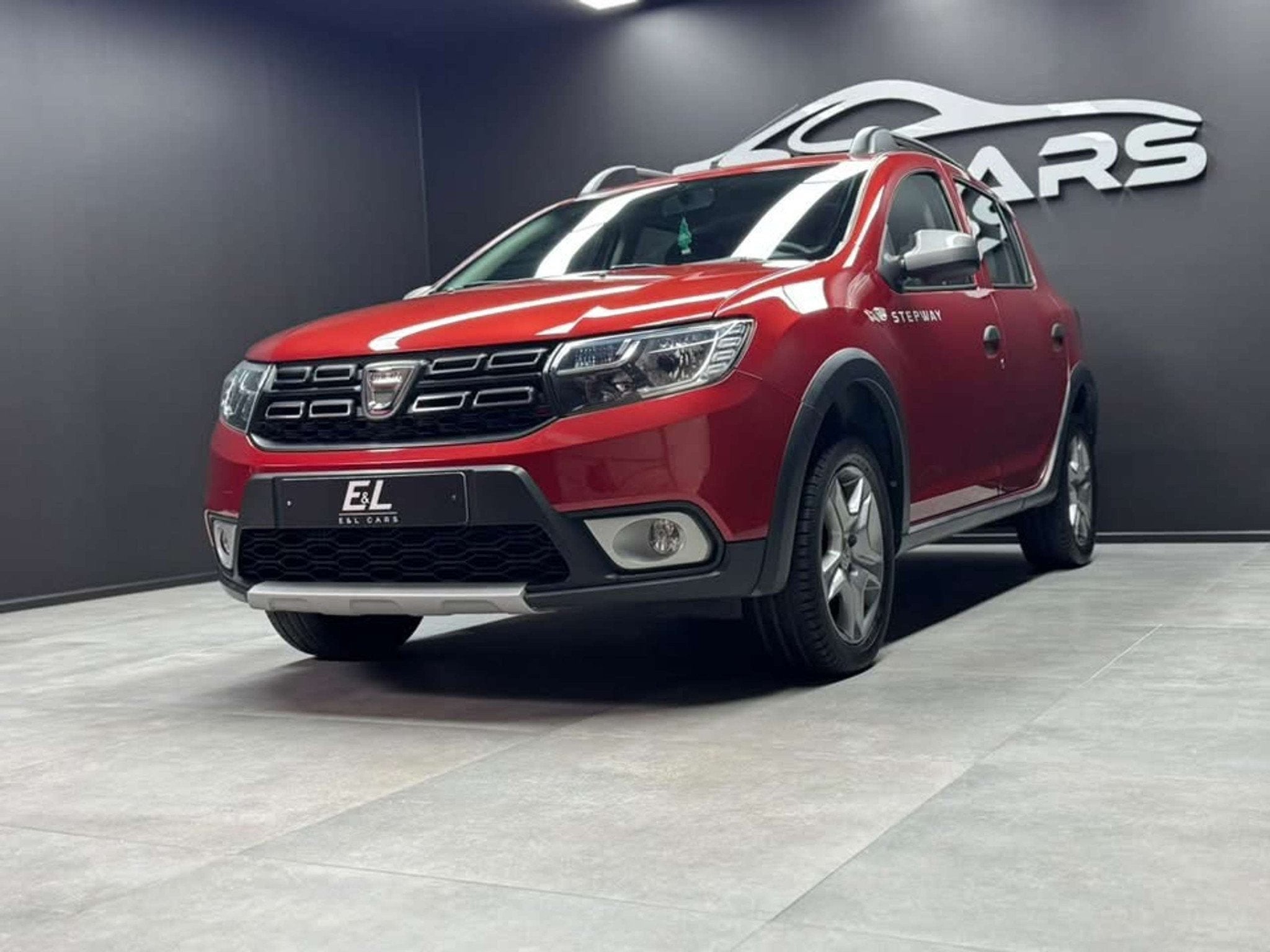 Dacia Sandero Sandero Stepway 0.9 TCe Stepway *12 mois de ga, Auto's, 898 cc, Stof, Gebruikt, Bedrijf