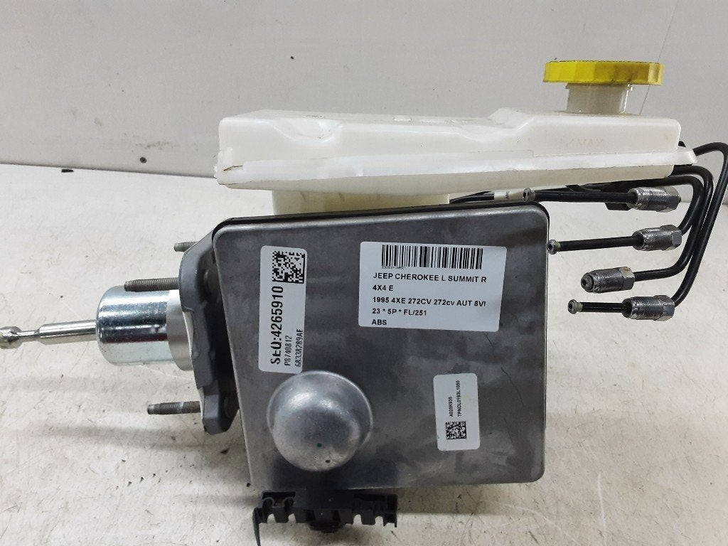 BLOC ABS (FREINS ANTI-BLOCAGE) Jeep Grand Cherokee L (WL), Jeep, Mevr. I. Hauben, Utilisé, Rue de l'Espoir 34 34
4030  GRIVEGNÉE, BE