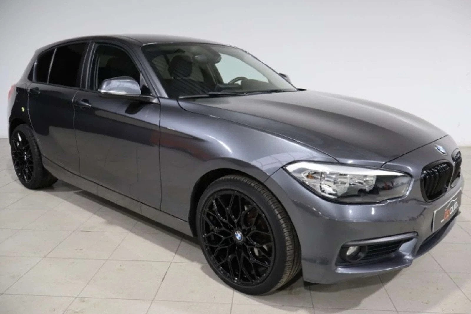 BMW 1 Serie 116 116i Edition, Autos, Cuir, Argent ou Gris, Achat, Entreprise