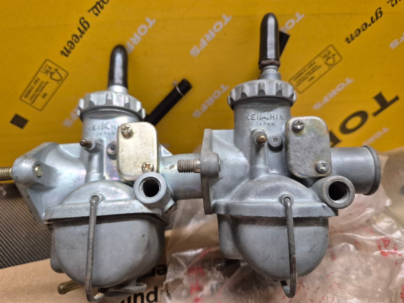 Carburateur Honda C110 NOS, Enlèvement ou Envoi