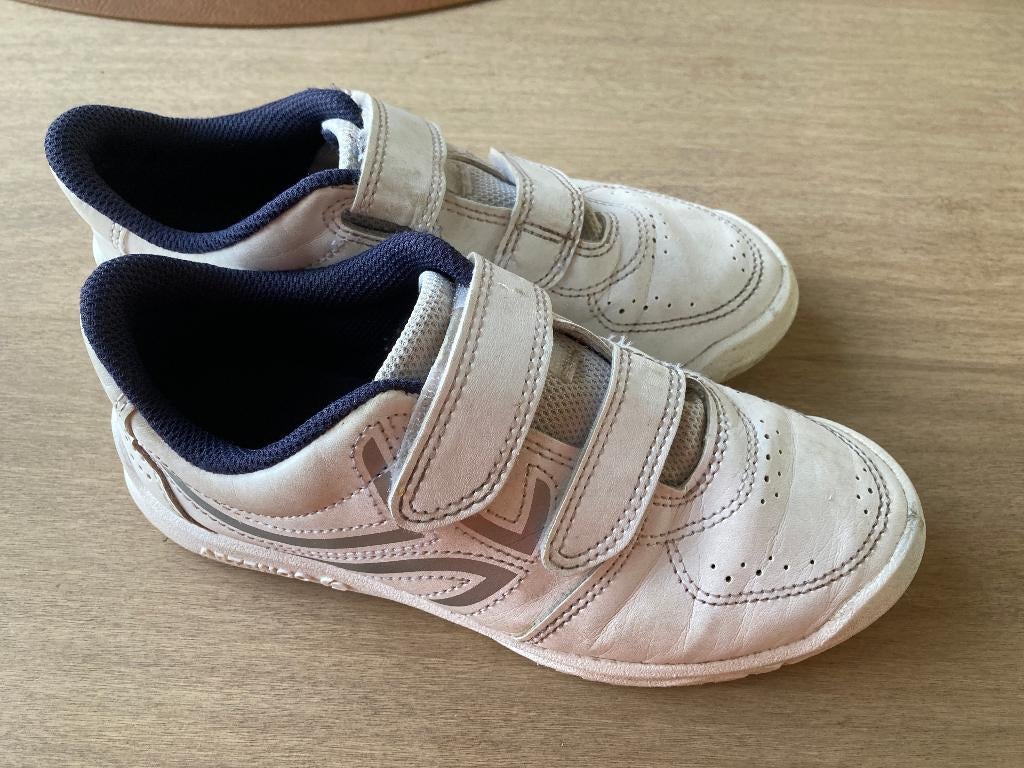 Witte sneakers met klittenband - Decathlon - maat 35, Enfants & Bébés, Vêtements enfant | Chaussures & Chaussettes, Garçon ou Fille