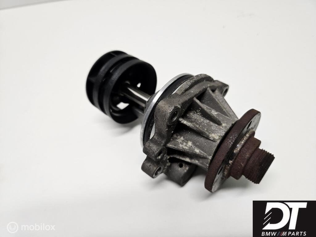 Waterpomp BMW M5 E60 S85 V10 S85B50 M6 E63 11517838201, Gebruikt, Ophalen of Verzenden, BMW, BMW