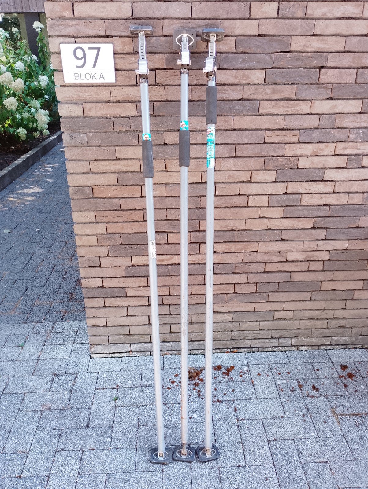 3de hand opspantang, Ophalen